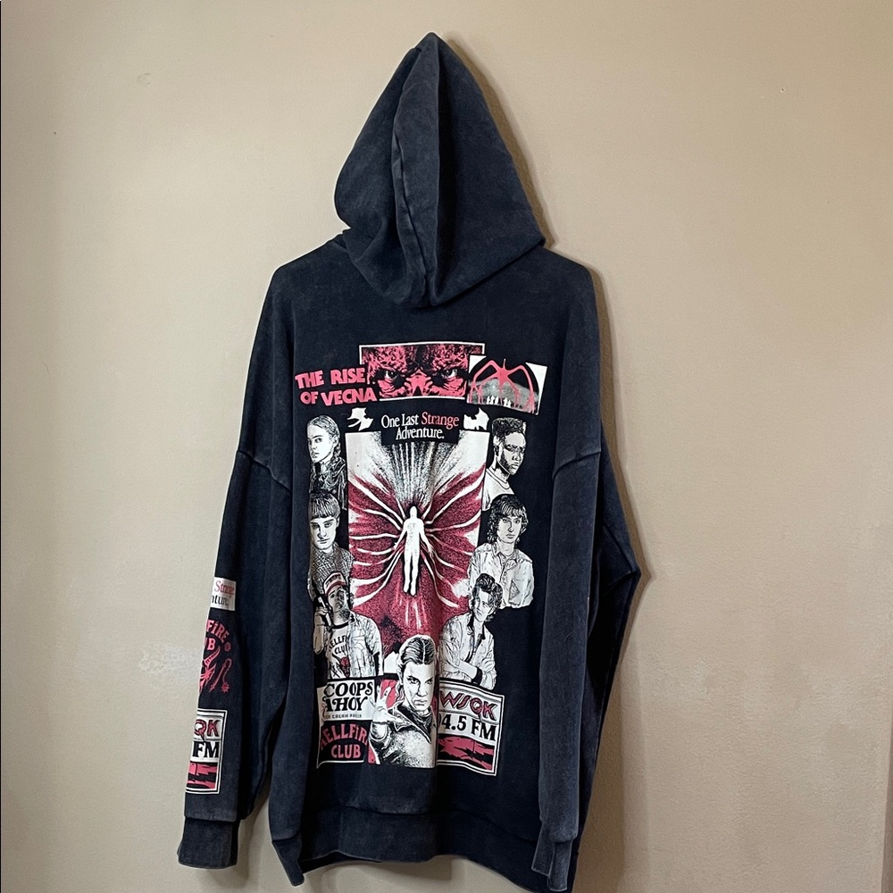 Stranger Things Season 5 Poster Hoodie SZ XL - Picture 10 of 11